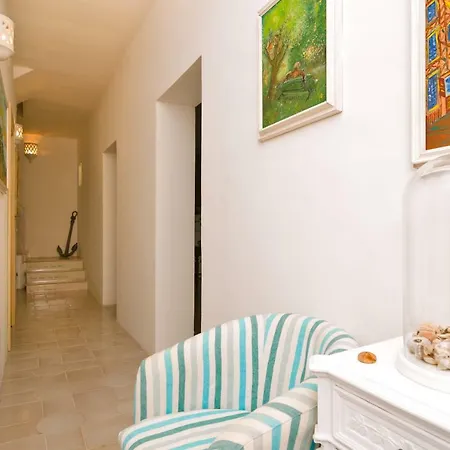 Casina Turritella فيلة *