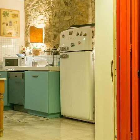 Casina Turritella فيلة *