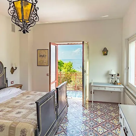 Casina Turritella فيلة أكيارولي