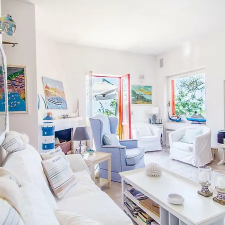 Casina Turritella أكيارولي